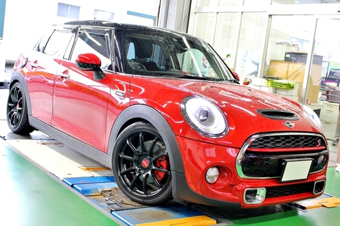 BMW MINI F55 ダウンサスから車高調へバージョンアップ | 厚木店