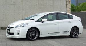 Re30eco_prius_2