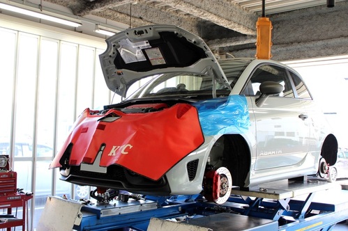 アバルト595 車高調取り付け