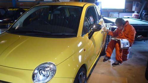 フィアット500　ＦＩＡＴ　チンク　デモカー　ローダウン　カスタム　車高調　パーツ　内装　外装　エアロ　マフラー