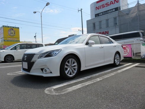 210系クラウンアスリートにブリッツ車高調取り付け 一宮店 店舗ブログ タイヤ ホイールの専門店 クラフト