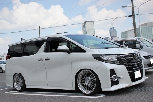 30alphard4.jpg