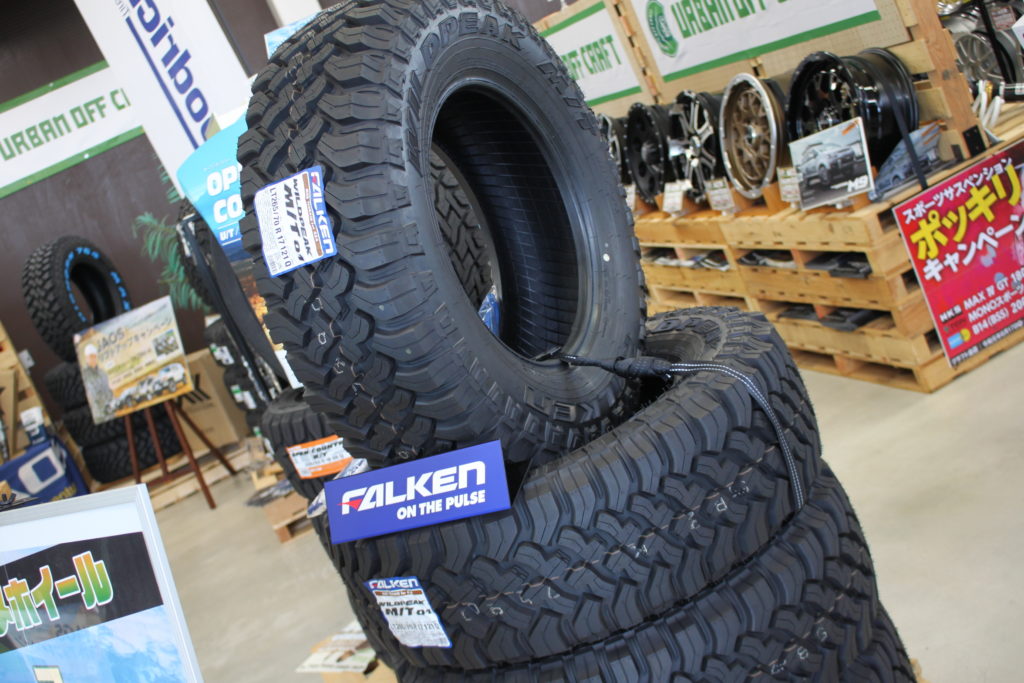 ☆送料込☆カスタム等☆WIDE PEAK A/T AT3W 235/70R16