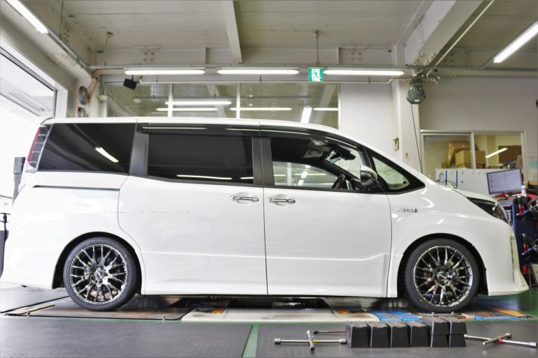 ノア ハイブリッドにteinの車高調 フレックスaをお取付け 多治見店 店舗ブログ タイヤ ホイールの専門店 クラフト ノア ハイブリッドにteinの車高調 フレックスaをお取付け 多治見店 店舗ブログ タイヤ ホイールの専門店 クラフト
