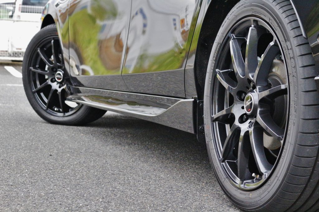 Mazda3 に シュナイダー スタッグ 装着 ブラックを基調としたドレスアップでまとまりのある仕上がりに 一宮店 店舗ブログ タイヤ ホイールの専門店 クラフト