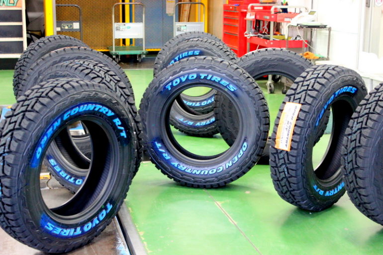 トーヨータイヤ　オープンカントリー　185/85 R16  ほとんど新品！