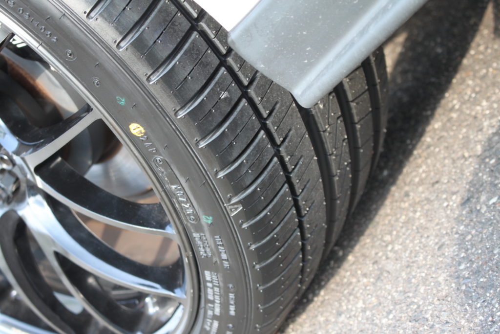 タイヤのカスタムとは Vab Wrx Sti に255 35r19を装着 鈴鹿店 店舗ブログ タイヤ ホイールの専門店 クラフト