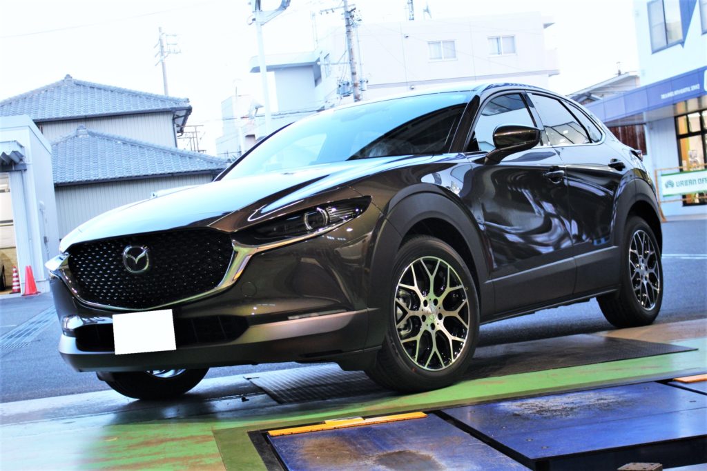 マツダ　CX-30  スタッドレス　純正ホイール付　22年製タイヤ　引取限定