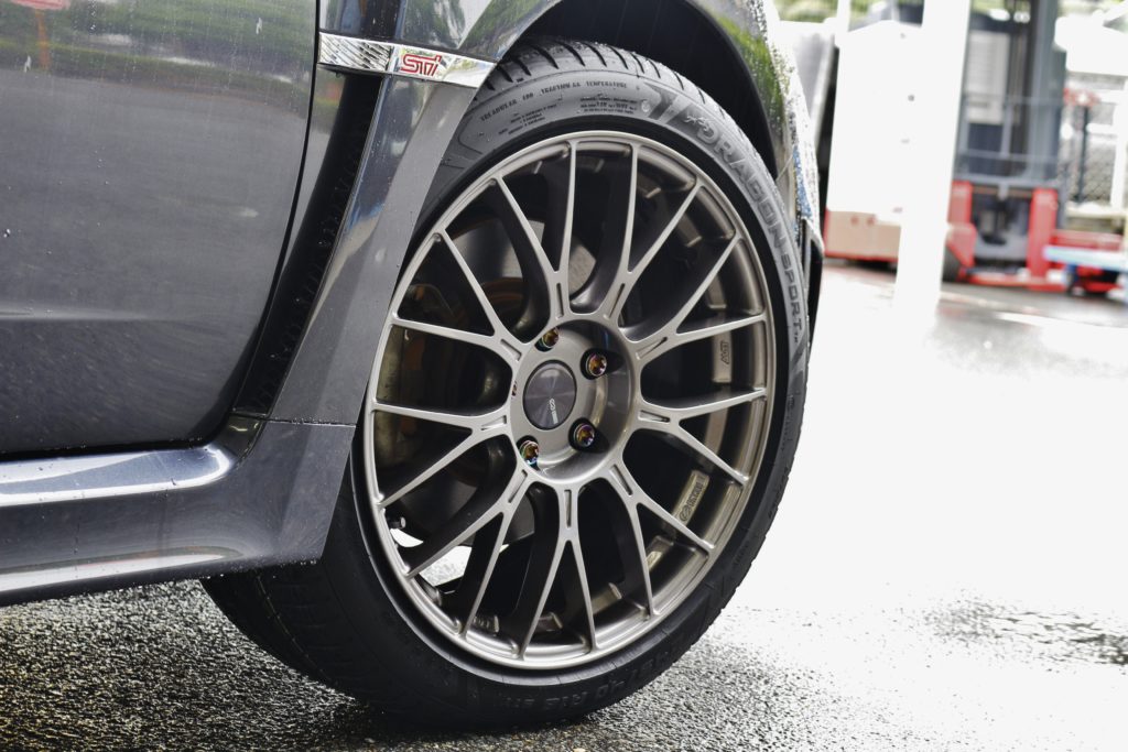 18インチ アルミホイール 5穴 112 エンケイ PFM1 ダークシルバー 8.5J +45 1本 エンケイ PFM1 R18 8.5J+45 5穴 PCD112 社外 メッシュ 18インチ アルミ