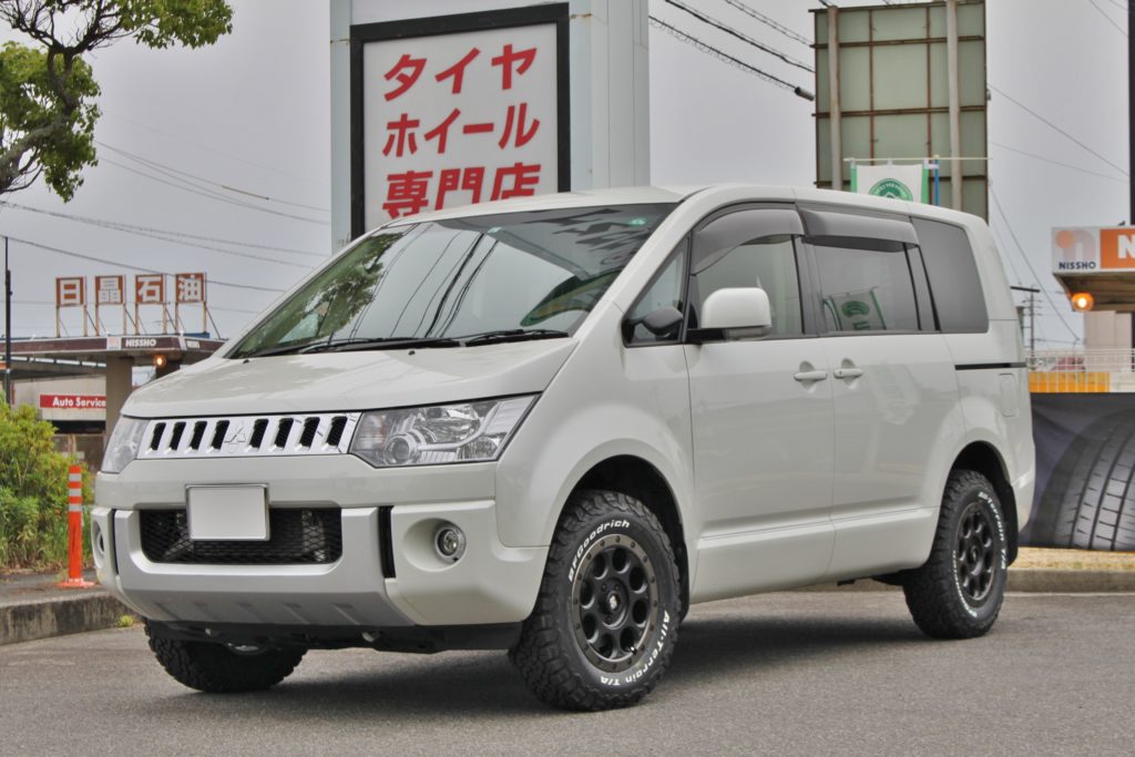 RAV4、デリカD:5等にMLJ XTREME J XJ ×7J 5H .3 + × TOYO