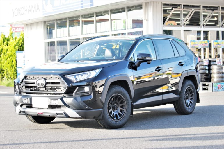 送料無料（北海道・沖縄県除く！） OPEN COUNTRY RAV4 50系用 サマータイヤ トーヨー オープンカントリー R/T 225/65R17  102Q ブラックレター ナイトロパワー M27 グレネード 7.0-17