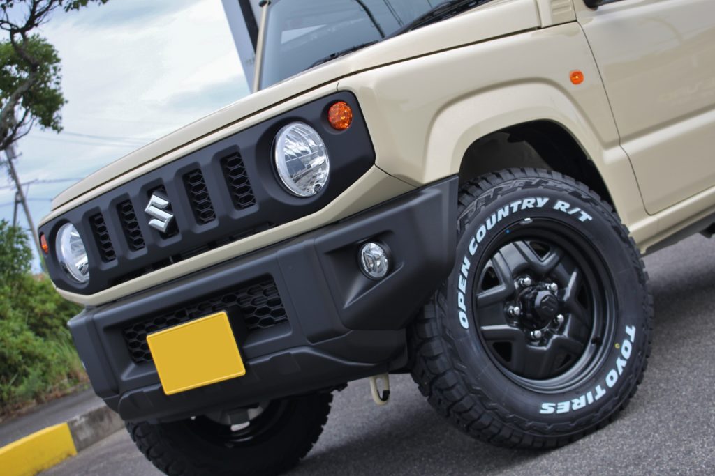 Jb64w ジムニーのタイヤ交換 Toyo オープンカントリーr T 装着 Urban Off Craft 鈴鹿店 店舗ブログ タイヤ ホイールの専門店 クラフト