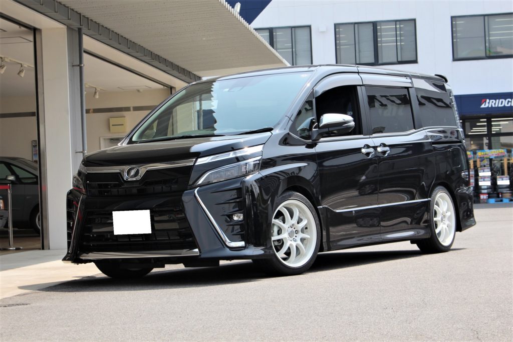 80系ヴォクシー後期に車高調 Tein Flex Zでローダウン 車高調装着盛り上がっています 中川店 店舗ブログ タイヤ ホイールの専門店 クラフト