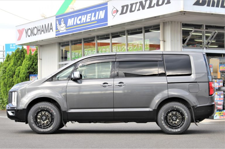 ビタミンカラーのハーモニー GEOLANDAR デリカD:5用 サマータイヤ ヨコハマ ジオランダー A/T G015 LT225/75R16  115/112R アウトラインホワイトレター マッドクロスレンジャー 7.0-16