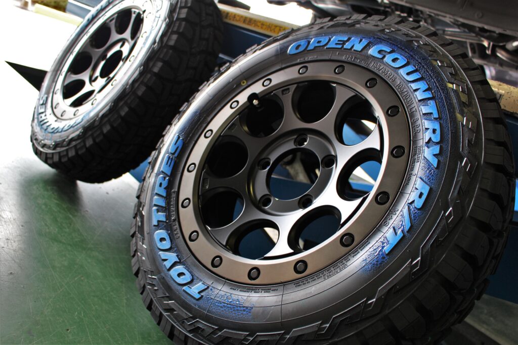 TOYOオープンカントリー　185/85R16  純正ホイールセット