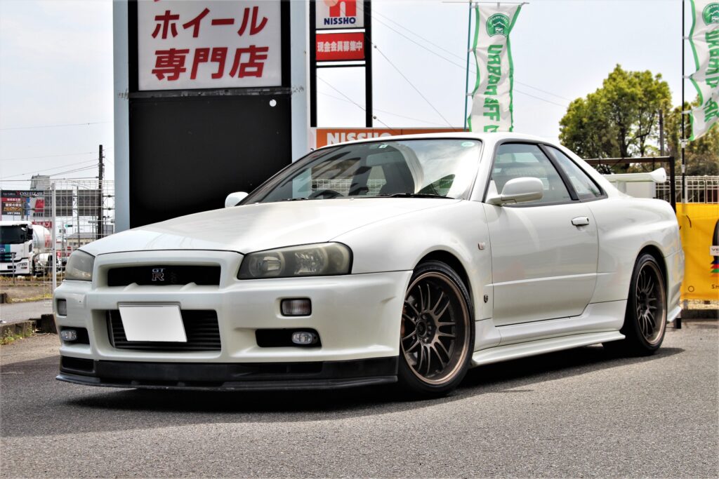 GT-R BNR34 純正ホイール 未走行新品タイヤ 18インチ 9J +30