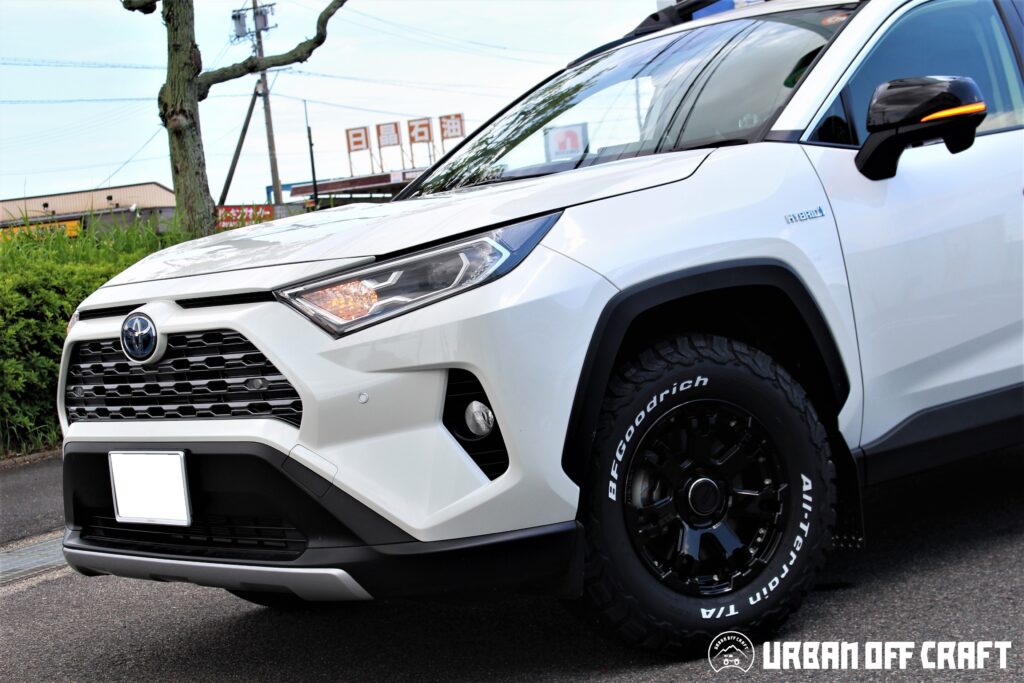 新型RAV4に16インチでホワイトレター！レイズFDX F7＆BFグッドリッチで極める