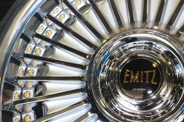 VIPのVIPによるVIPのためのホイール！！WORK イミッツをクラウン 