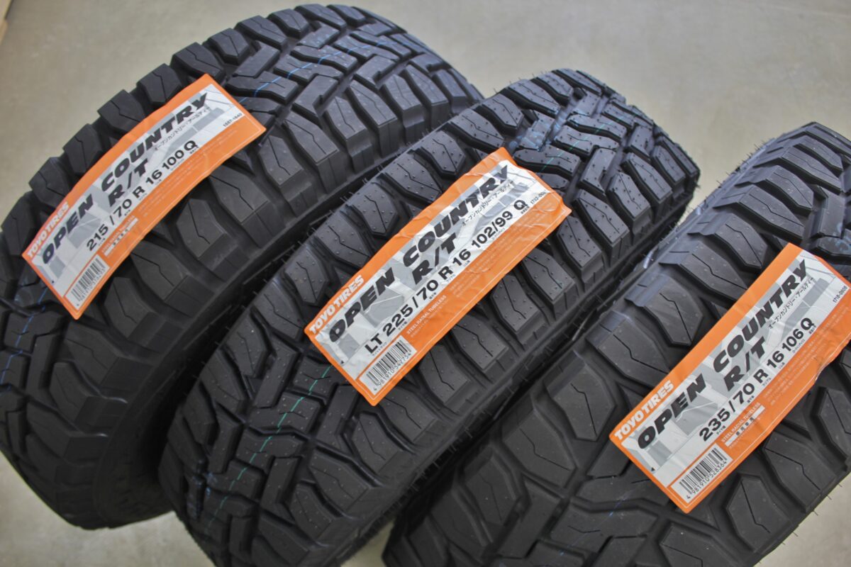 オープンカントリー RT 225/70/r16 4本セット-