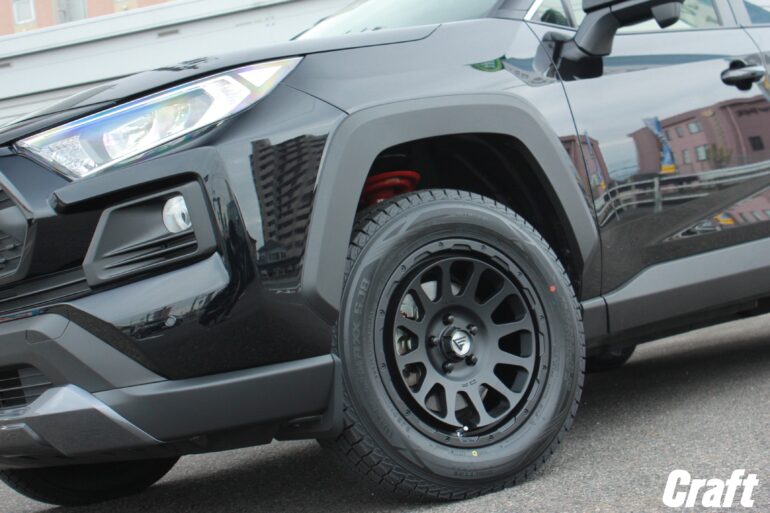 RAV4オフロードパッケージにデルタフォースオーバルとウインター 