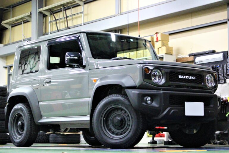 スズキ ジムニー シエラ JB74W 欧州仕様 SUZUKI Jimny スズキ純正パーツ スペアタイヤカバー SUZUKI ロゴ 白 - 5