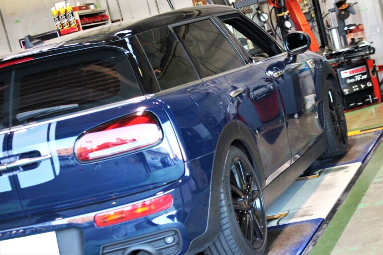 F54 ミニクラブマン JCW-ジョンクーパーワークス-にスタッドレスタイヤ ...