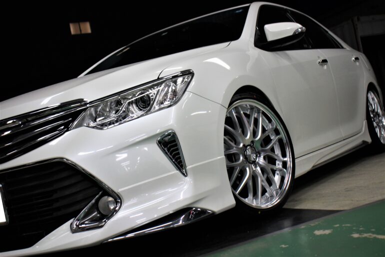 値下げしました！ 50カムリ 純正ホイール 9部山｜車