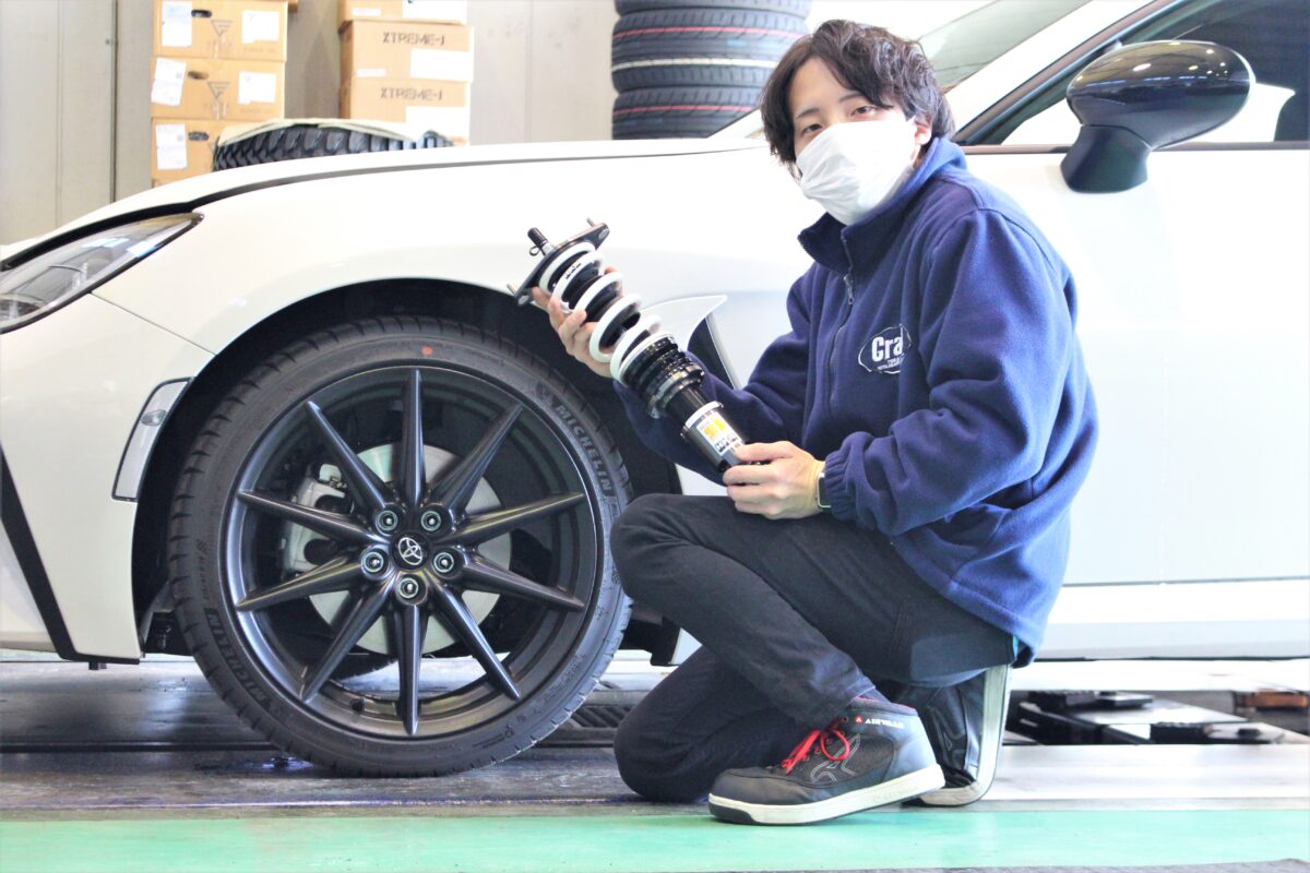 GRをカスタム。車高調はHKS ハイパーマックスSを選択。GRを