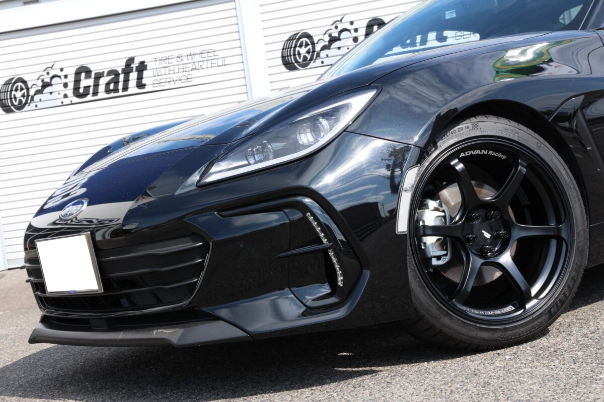 新型BRZ(ZD8)に8.5J×235幅の組み合わせで“ADVAN Racing RG-4”を装着