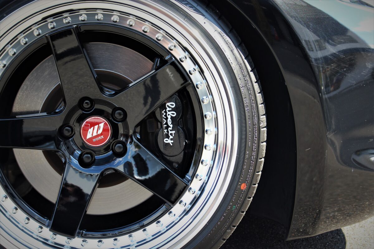 Z34に超超太履き12Jツライチ！WORKジスタンスW5Sならカスタム