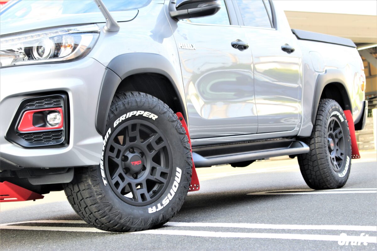 ハイラックス ブラックラリーエディション × TRDホイール PTR20 
