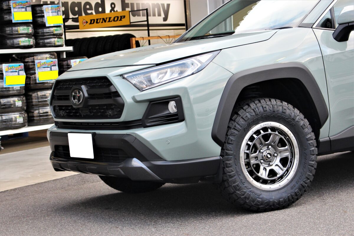 RAV4 のスタイルアップ。ACC EZUP リフトアップスペーサー x ニットー