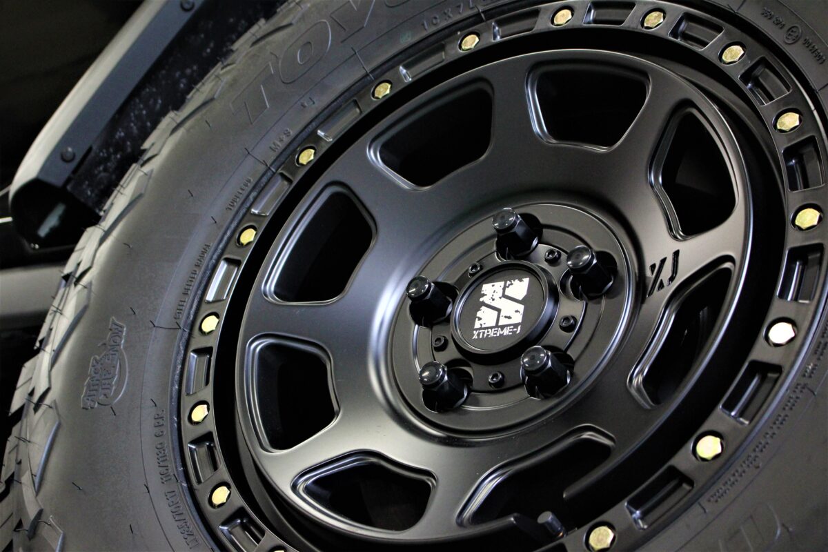 JLラングラーのスタッドレス！MLJエクストリームJ XJ07を装着