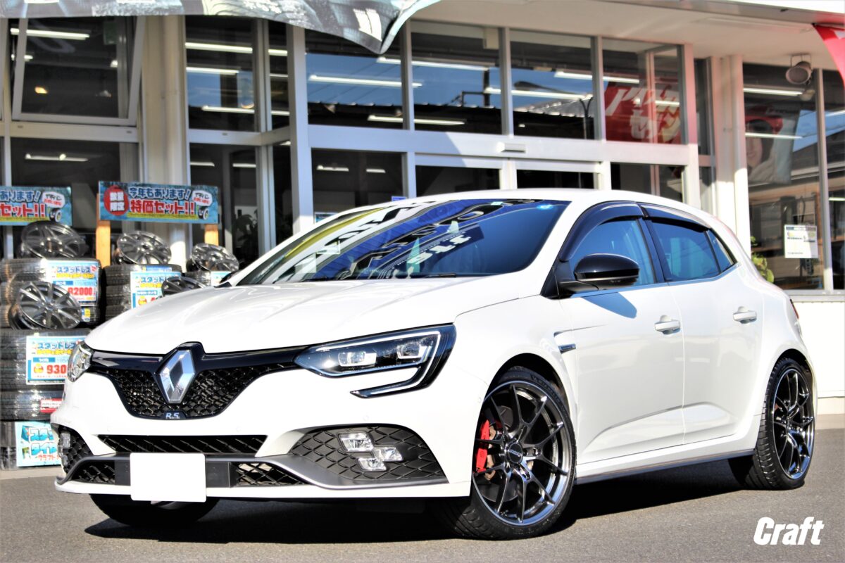 メガーヌRS トロフィー×VOLKRACING G025 純正ブレンボへの装着に 