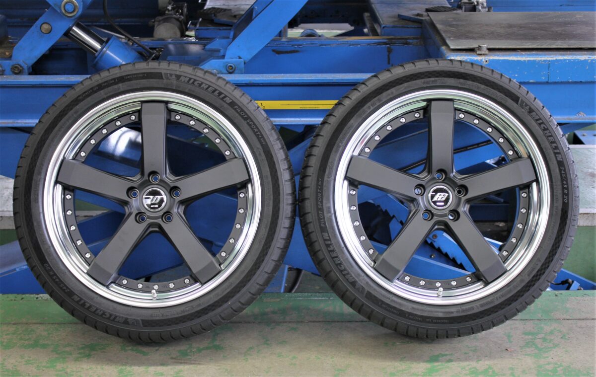 納車後速攻でカスタム!80系ハリアーに20インチWORK ZEAST ST2を装着 