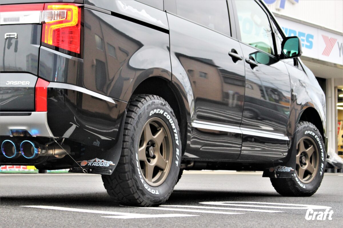 CV1W デリカD:5のオフロードスタイル。 4×4エンジニアリングさんの 