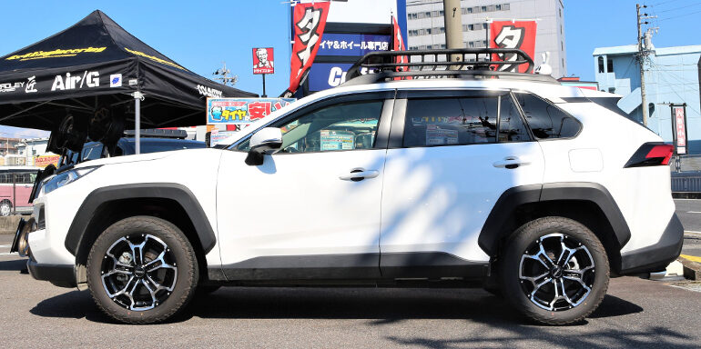 RAV4 足まわりカスタムホイール、タイヤ、サスペンションなどの