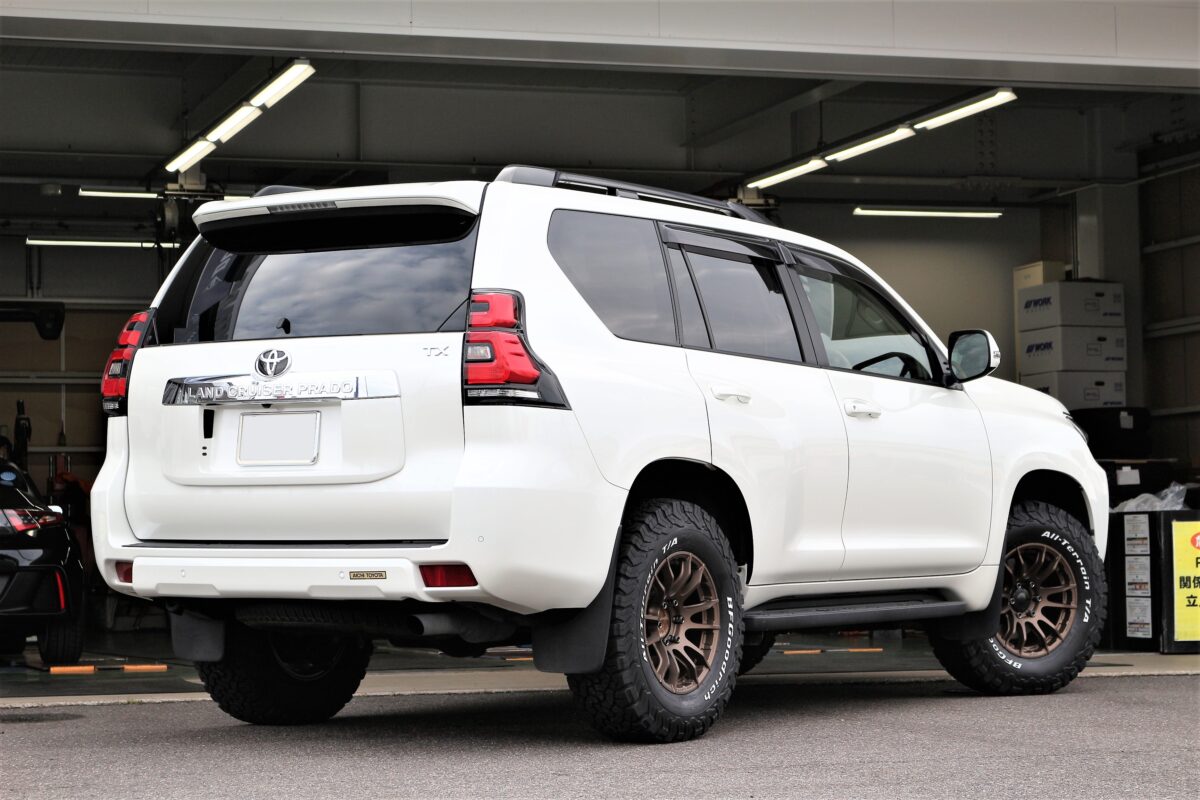 TOYOTA ランドクルーザー プラド に RAYS グラムライツ 57XR-X 装着  