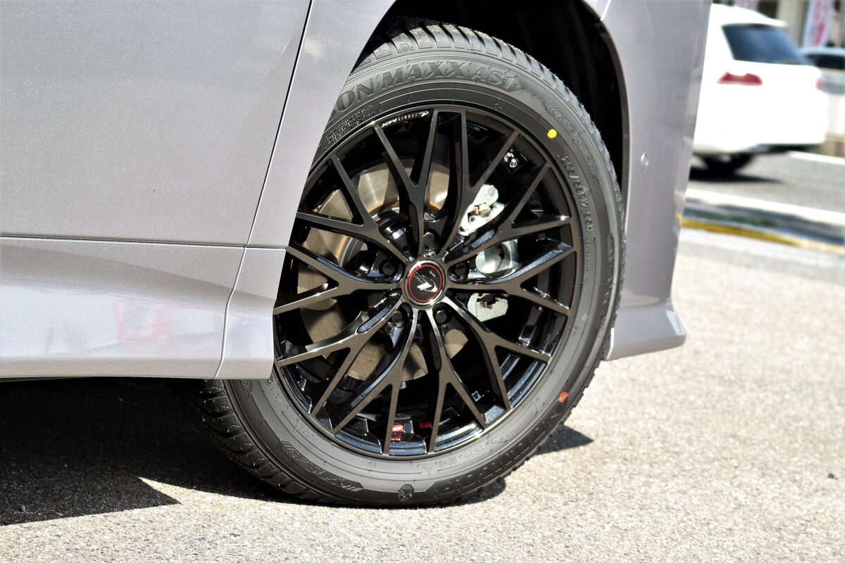 TOYOTA 90系VOXY に WEDS レオニス MX 装着。 | 多治見店 | 店舗ブログ  