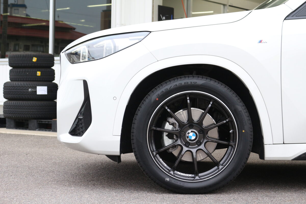 輸入車用 BMW X1（U11） スタッドレスタイヤ ホイール4本セット 245 