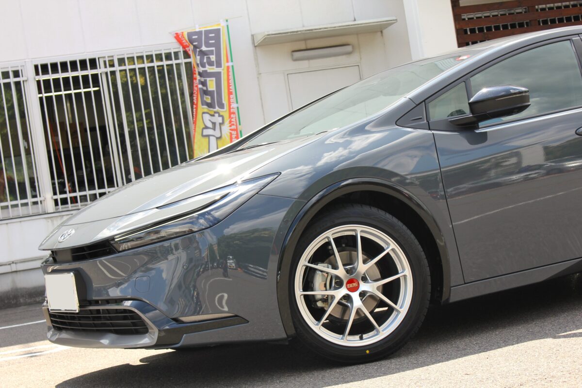 新型プリウスがキター!!18インチ BBS RI-Aを装着! | | 店舗ブログ  