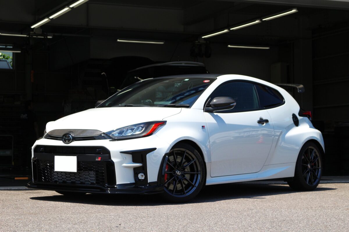 TOYOTA GRヤリス を アドバンレーシング GT ビヨンド で スポーティ 