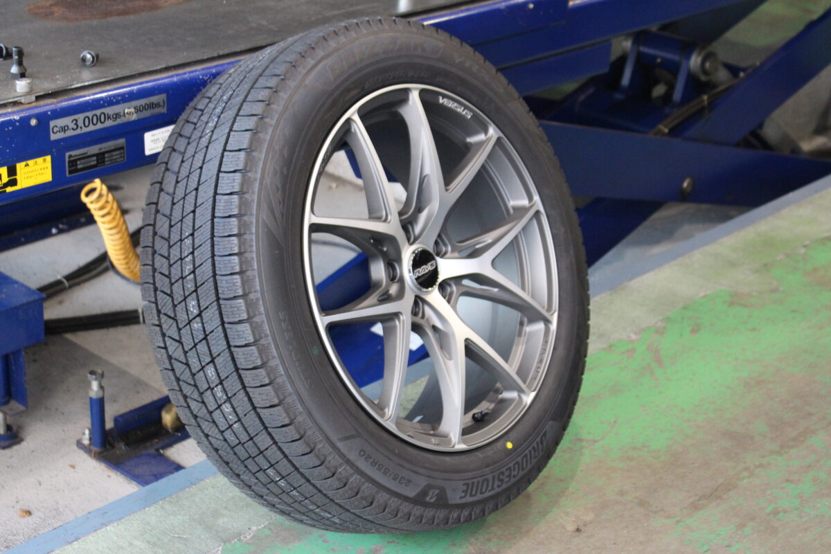 レクサスRXをRAYSベルサスクラフトコレクション VV21S×ブリヂストン 