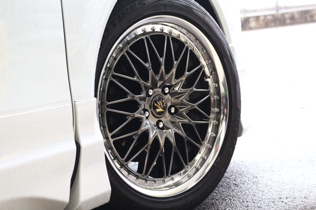 TOYOTA 80ハリアー に WORK VS XV 20インチ装着 。 | 多治見店 | 店舗 