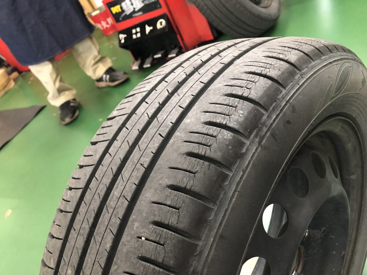 アクア タイヤ交換　185/60ｒ15