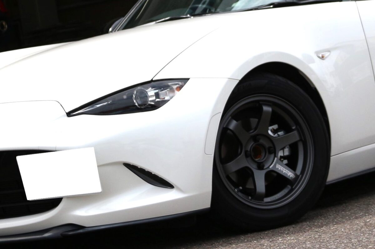 NDロードスターにRAYS TE37SONIC CLUB RACERの15インチを装着 