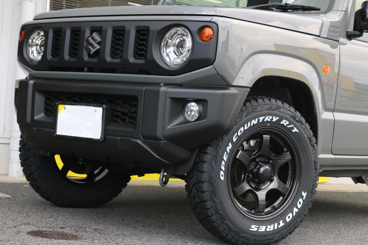 JB64ジムニーにRAYS グラムライツ57DR-XとTOYOオープンカントリーRTを 