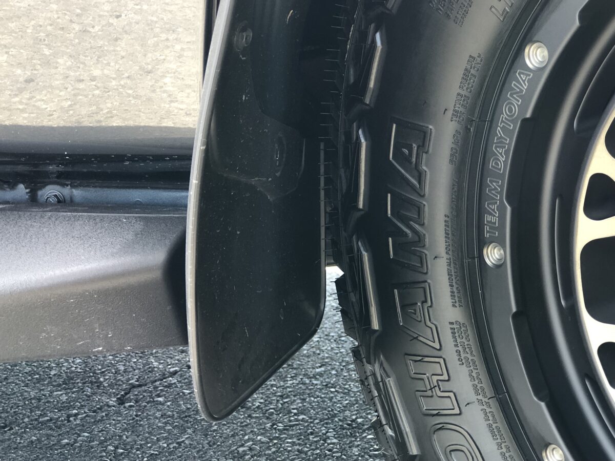 カスタムブログ】トライトンに265/70R17のタイヤサイズ装着。干渉は 