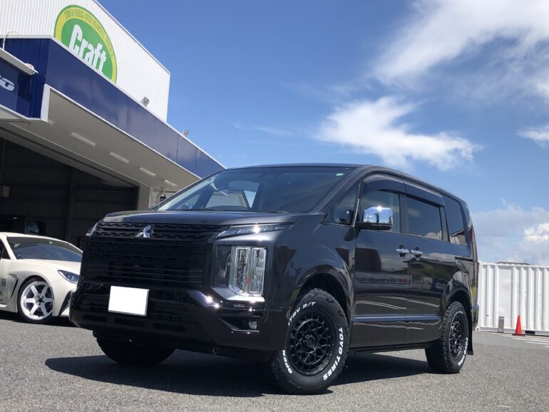 カスタムブログ】デリカD5にTOYO オープンカントリーR/T 235/70R16の 