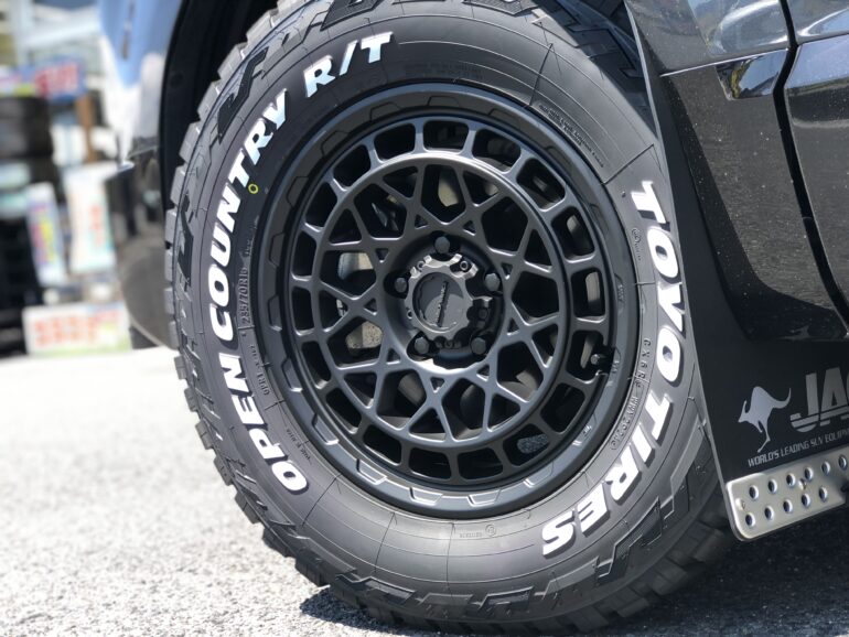 カスタムブログ】デリカD5にTOYO オープンカントリーR/T 235/70R16の 